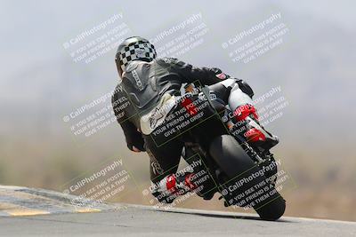 media/Apr-10-2022-SoCal Trackdays (Sun) [[f104b12566]]/Turn 9 Backside (1120am)/